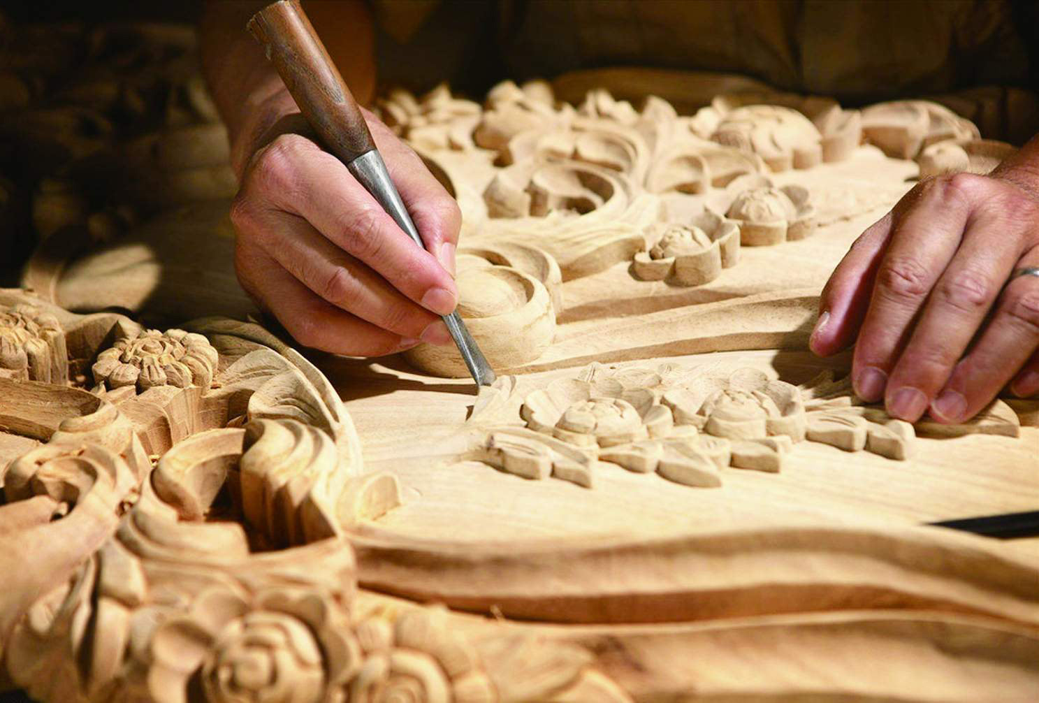 從量產(chǎn)品到限量版 消費(fèi)升級(jí)下廣告設(shè)計(jì)為手藝人開啟的黃金時(shí)代